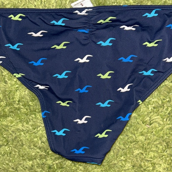 Hollister Logo Print Bikini - Picture 6 of 7